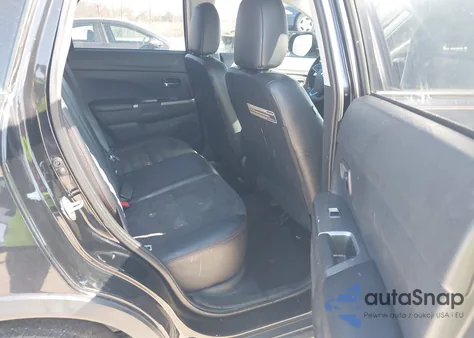 2018 Mitsubishi Outlander Sport 2.4 Se z USA, uszkodzony, nr VIN JA4AP3AW1JZ018776